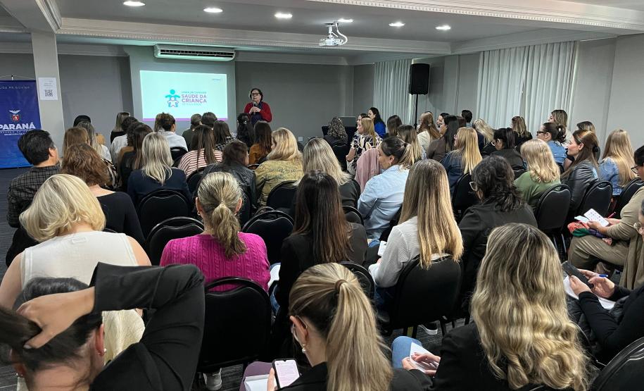 Sesa capacita profissionais para ampliar o cuidado com a infância no Paraná Foto: SESA-PR Sesa capacita profissionais para ampliar o cuidado com a infância no Paraná Foto: SESA-PR Sesa capacita profissionais para ampliar o cuidado com a infância no Paraná Foto: SESA-PR Sesa capacita profissionais para ampliar o cuidado com a infância no Paraná Foto: SESA-PR Sesa capacita profissionais para ampliar o cuidado com a infância no Paraná Foto: SESA-PR Sesa capacita profissionais para ampliar o cuidado com a infân