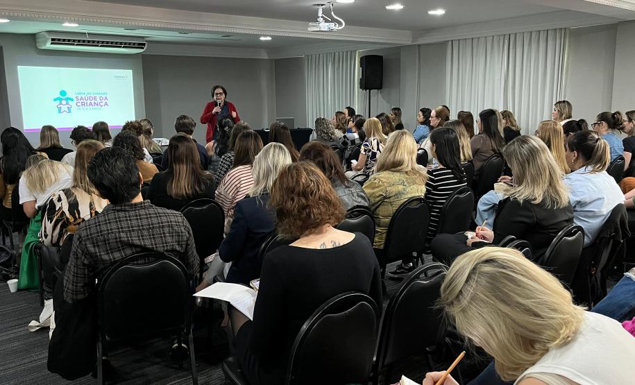 Sesa capacita profissionais para ampliar o cuidado com a infância no Paraná Foto: SESA-PR Sesa capacita profissionais para ampliar o cuidado com a infância no Paraná Foto: SESA-PR Sesa capacita profissionais para ampliar o cuidado com a infância no Paraná Foto: SESA-PR Sesa capacita profissionais para ampliar o cuidado com a infância no Paraná Foto: SESA-PR Sesa capacita profissionais para ampliar o cuidado com a infância no Paraná Foto: SESA-PR Sesa capacita profissionais para ampliar o cuidado com a infân