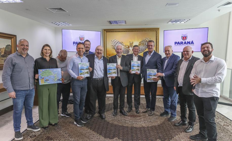 Novo marco regulatório da Ilha do Mel avança com instituição de comitê gestor Foto: Daniel Castellano