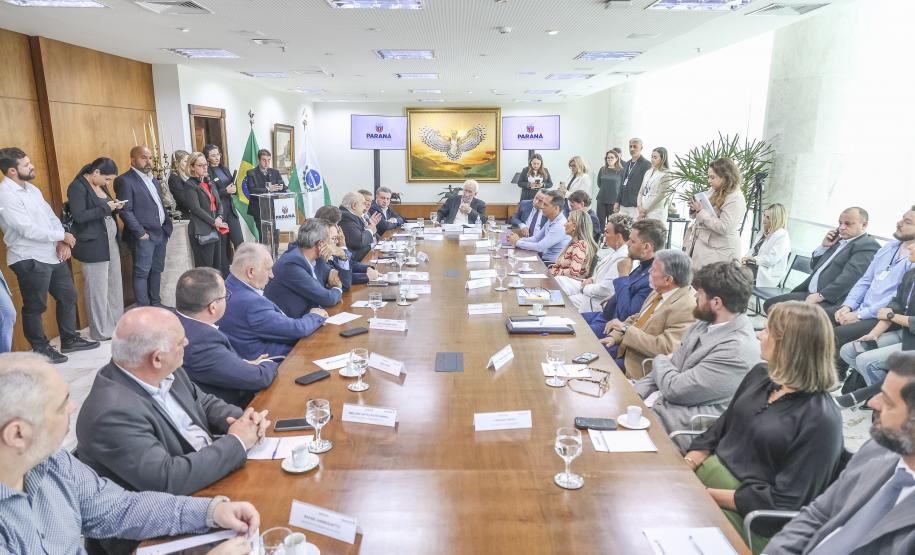 Novo marco regulatório da Ilha do Mel avança com instituição de comitê gestor Foto: Daniel Castellano