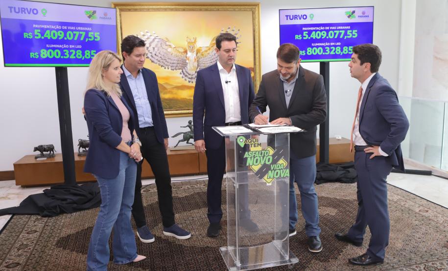 Asfalto Novo, Vida Nova: mais 8 municípios recebem recursos para pavimentação e iluminação Foto: Ari Dias/AEN