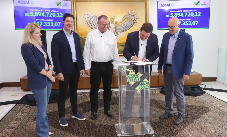 Asfalto Novo, Vida Nova: mais 8 municípios recebem recursos para pavimentação e iluminação Foto: Ari Dias/AEN