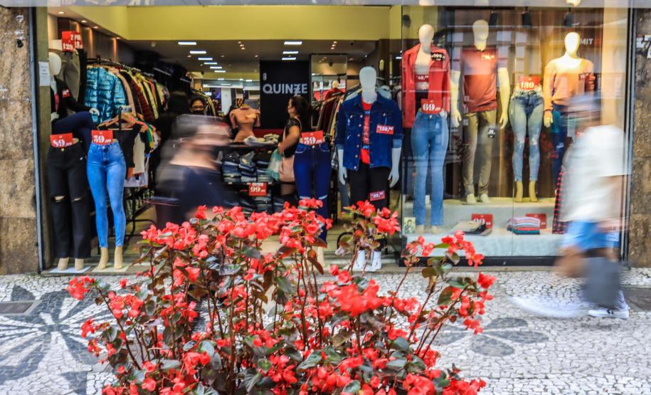 Acima da média nacional, comércio paranaense cresceu 3,8% no primeiro bimestre