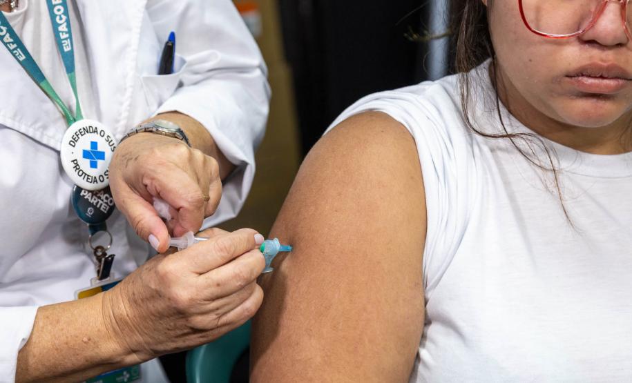 Governo inicia campanha de vacinação nas escolas para proteger 2,4 milhões de alunos