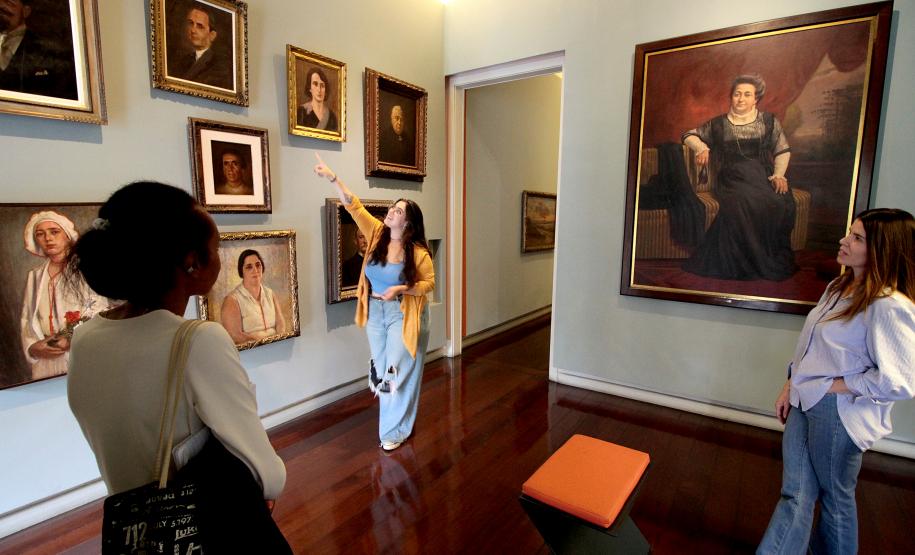 Jorge Vercillo, abril indígena e novas exposições no MAC e no MIS estão na agenda cultural