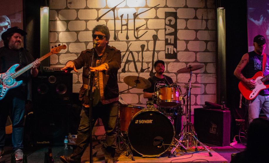 Centro Cultural Teatro Guaíra - Festival de Curitiba - Últimos lugares – Ainda é possível garantir ingressos para alguns espetáculos, show da banda Saco de Ratos Foto: Isabela Bortolotto