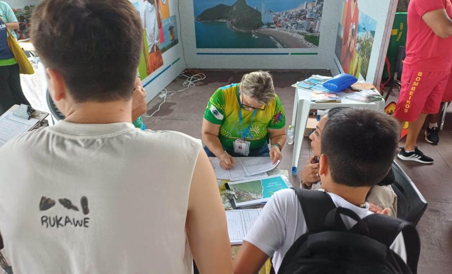 Número de carteiras assinadas em atividades turísticas cresce 6% em fevereiro no Paraná