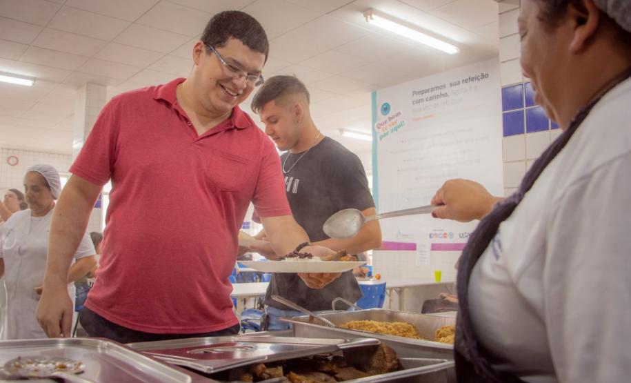 Governador sanciona lei que garante segurança alimentar a universitários no Paraná Foto: UEPG