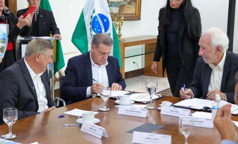 Novo marco regulatório da Ilha do Mel avança com instituição de comitê gestor Foto: Gustavo Pontes/Casa Civil