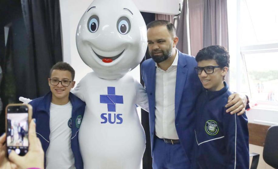 Governo inicia campanha de vacinação nas escolas para proteger 2,4 milhões de alunos