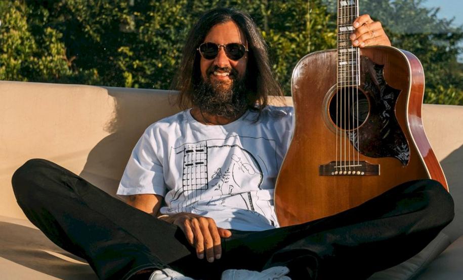 Museu Oscar Niemeyer (MON) - “Re-Selvagem” – Eva Jospin – “Re-Selvagem”, da artista francesa Eva Jospin, é a próxima exposição internacional realizada pelo Museu Oscar Niemeyer (MON) e a primeira mostra da artista no Brasil.