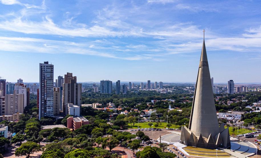 Drone da catedral de Maringá, cidade localizada na região norte do Paraná.