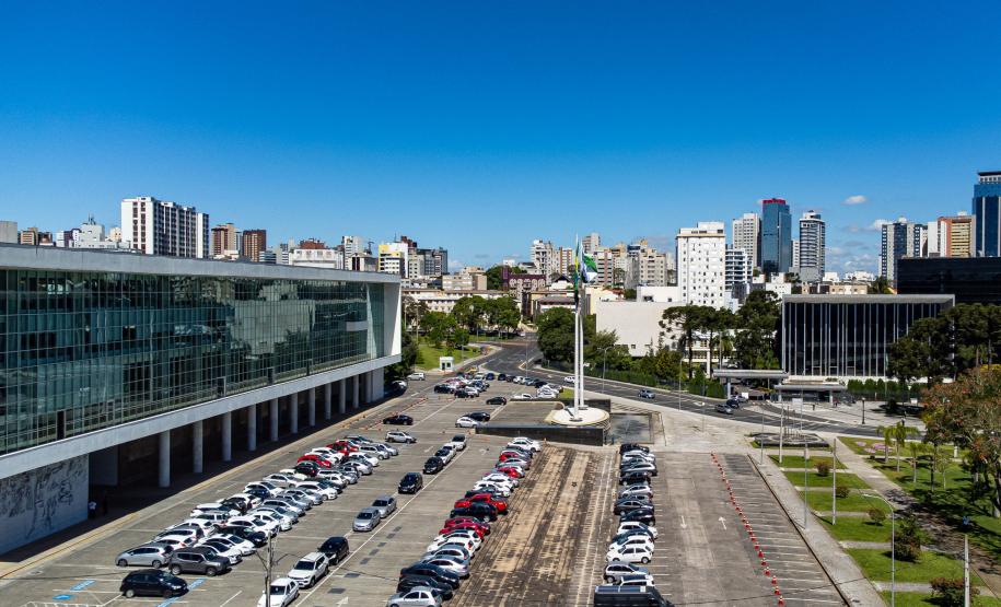 Governo do Estado amplia vagas em concursos para reforçar quadros técnicos Foto: Roberto Dziura Jr./AEN
