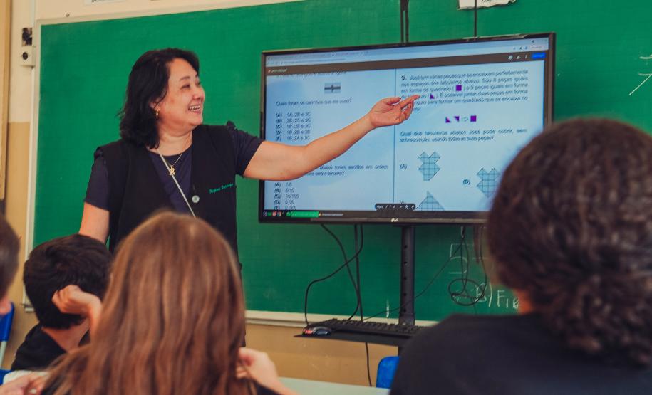 Governo apresenta projeto de lei para reajustar salário dos professores em até 11,31%