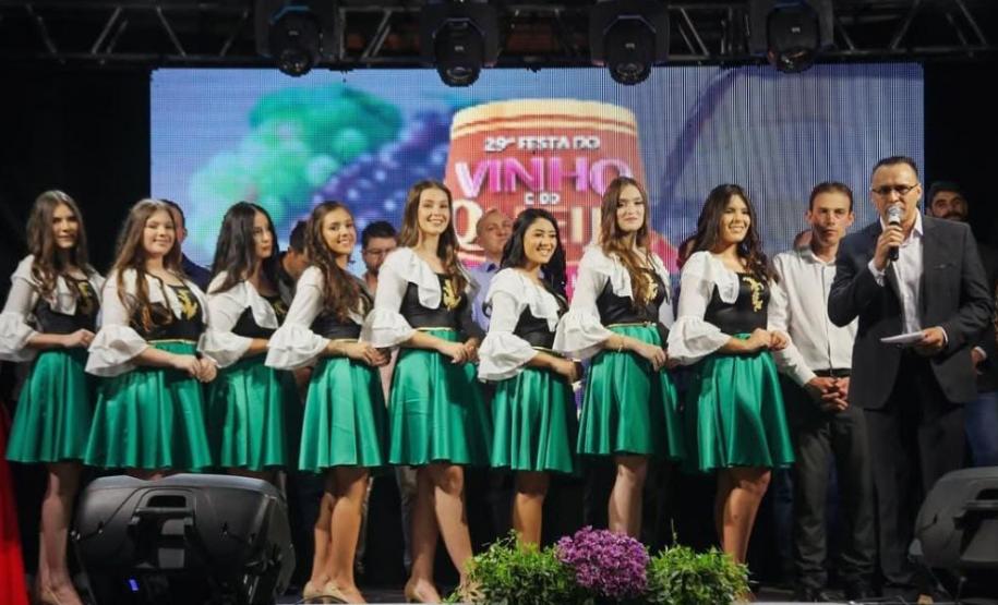 Atrações do frio: arraiás, festas da tainha e do feijão e tradições regionais movimentam o turismo