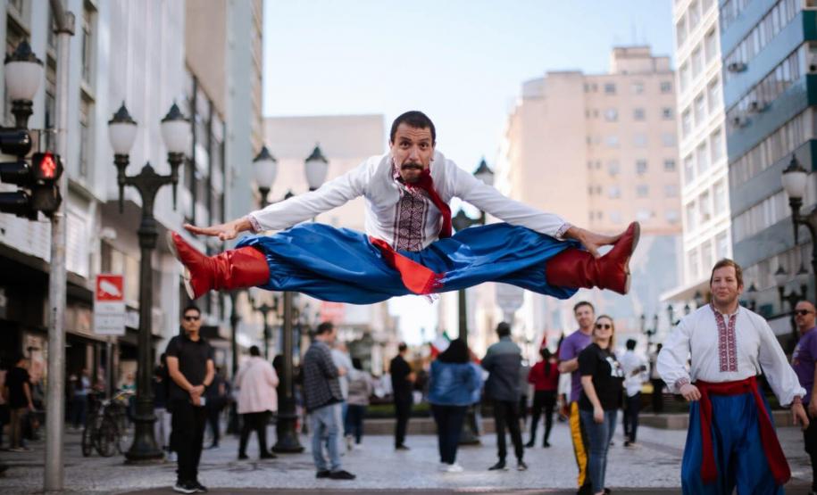 Atrações do frio: arraiás, festas da tainha e do feijão e tradições regionais movimentam o turismo