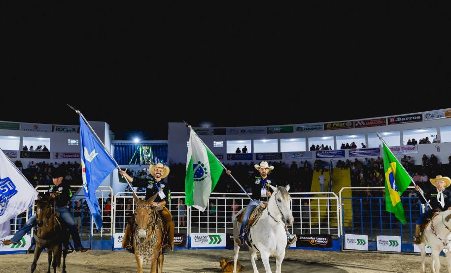 Atrações do frio: arraiás, festas da tainha e do feijão e tradições regionais movimentam o turismo