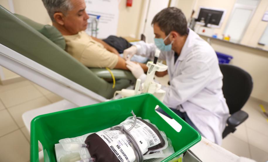 Hemepar Curitiba solicita doações de sangue com urgência