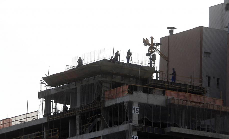 Paraná registra melhor 1º trimestre da história na taxa de desocupação, aponta IBGE