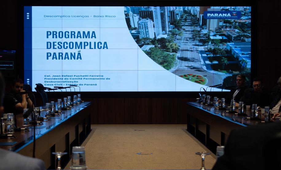 Paraná avança para ampliar atividades econômicas de baixo risco e reduzir burocracia