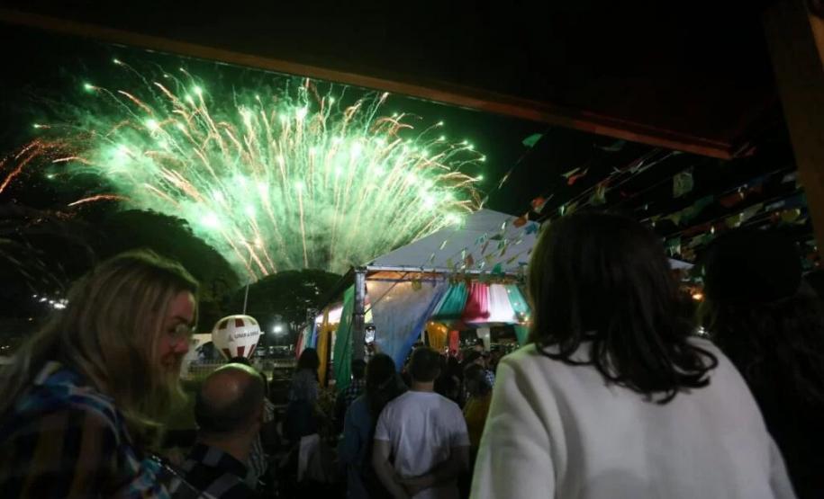 Atrações do frio: arraiás, festas da tainha e do feijão e tradições regionais movimentam o turismo