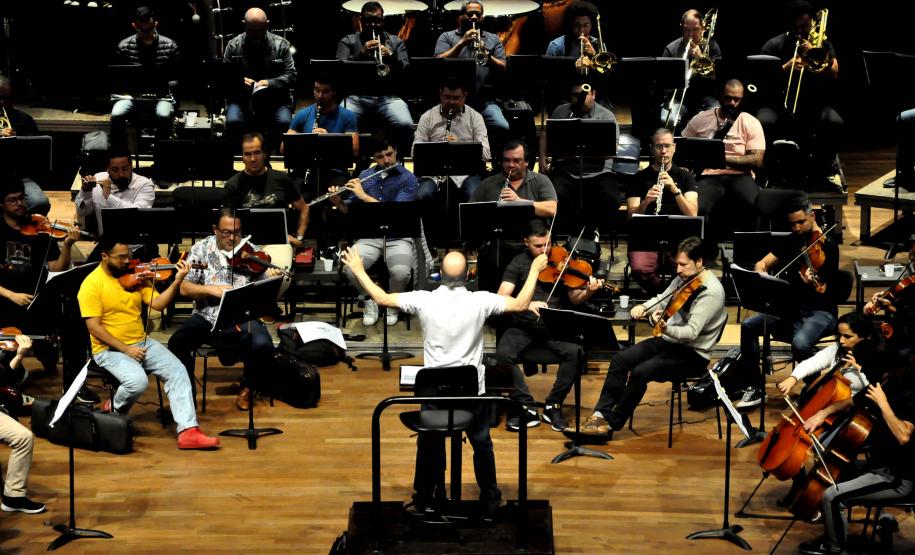 Famílias, movimentos, disposição no palco: confira como funciona uma orquestra sinfônica Foto: Anderson Tozato/SEEC