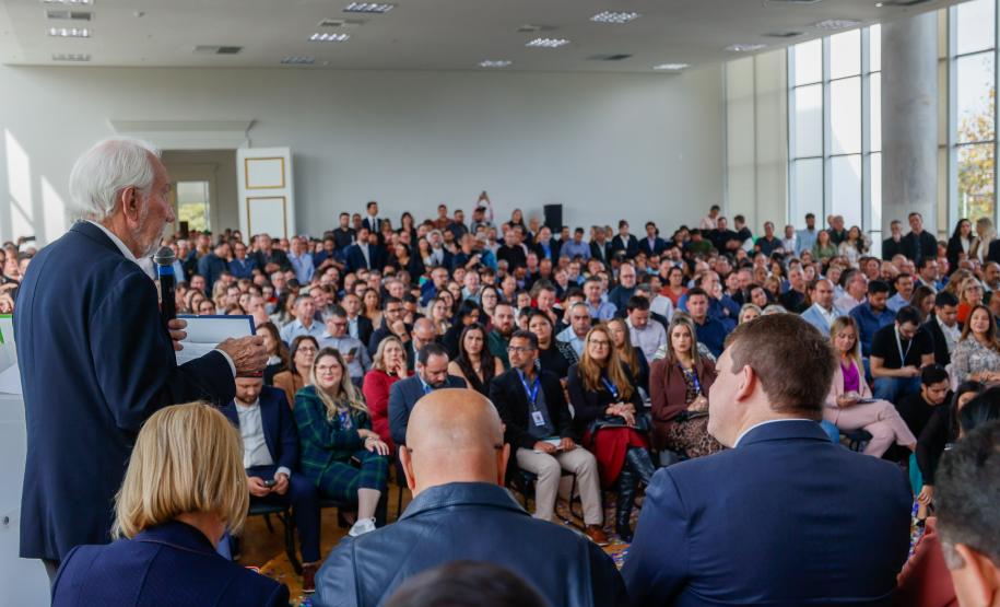 O governador em exercício, Darci Piana, anuncia um pacote de investimentos de R$ 54 milhões destinado à modernização da Rede Sine/PR e à ampliação da oferta de cursos de qualificação profissional em 311 municípios do Estado.