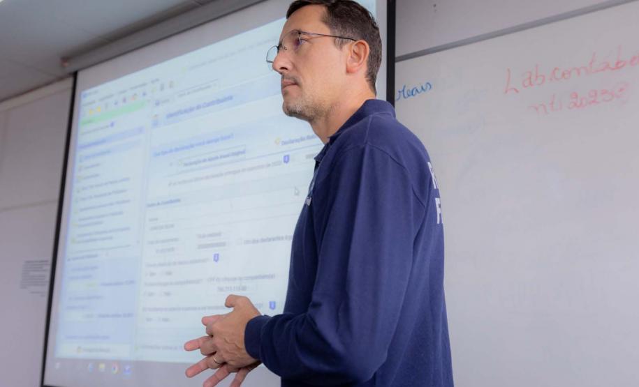 Formação continuada: Paraná é o 1º estado a regulamentar cursos microcredenciais no Brasil