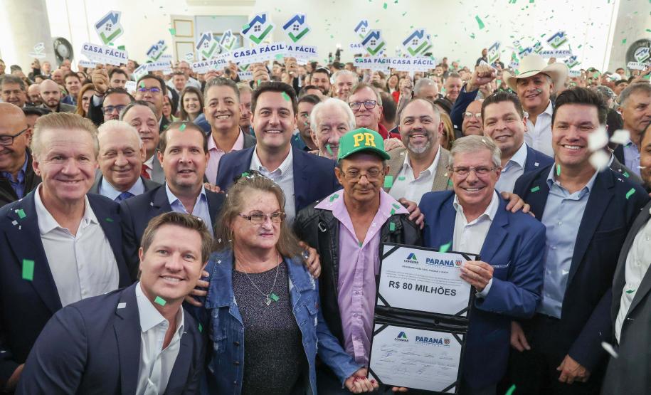 Paraná lança programa inédito no Brasil para idosos conquistarem o sonho da casa própria