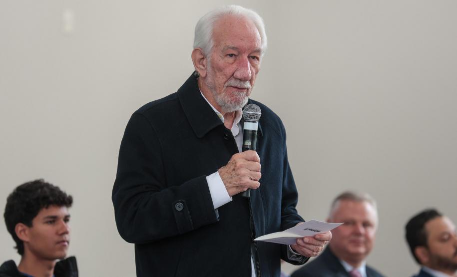 O vice-governador Darci Piana e o secretario de Educacao Roni Miranda participam nesta segunda-feira (9) de evento sobre o Programa Conexão Empregabilidade, que visa oferecer aos estudantes oportunidades de desenvolvimento profissional. Foto: Geraldo Bubniak/AEN Foto: Geraldo Bubniak/AEN