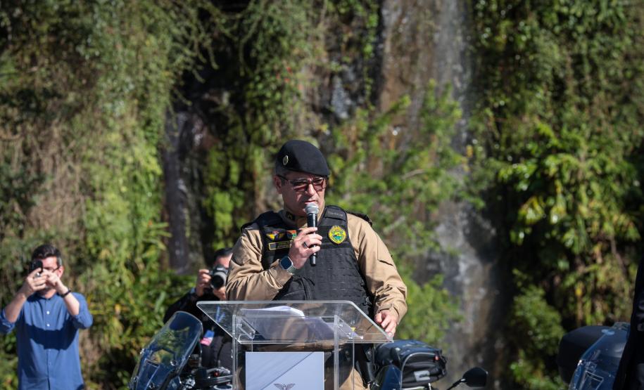 Investimento de R$ 63 milhões: Ratinho Junior entrega 431 motos e viaturas para a PMPR Foto: Jonathan Campos/AEN Foto: Geraldo Bubniak/AEN Foto: Geraldo Bubniak/AEN Foto: Geraldo Bubniak/AEN Foto: Geraldo Bubniak/AEN Foto: Geraldo Bubniak/AEN O governador Carlos Massa Ratinho Junior entrega nesta terça-feira (17) 431 novos veículos para a Polícia Militar. São 209 motocicletas e 222 automóveis para diversas unidades, na Pedreira Paulo Leminski, em Curitiba. Foto: Geraldo Bubniak/AEN O governador Carlos