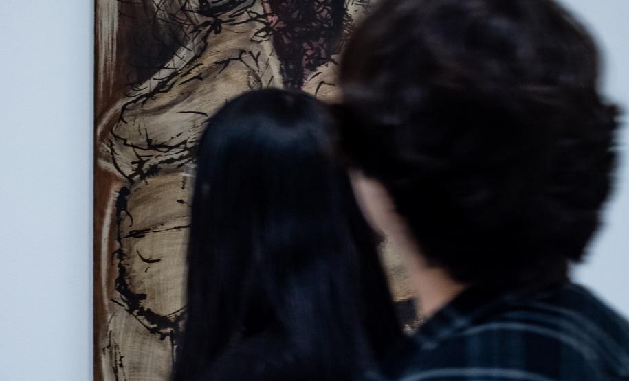 Claudia Raia, exposição latina no MIS e literatura paranaense estão na agenda cultural