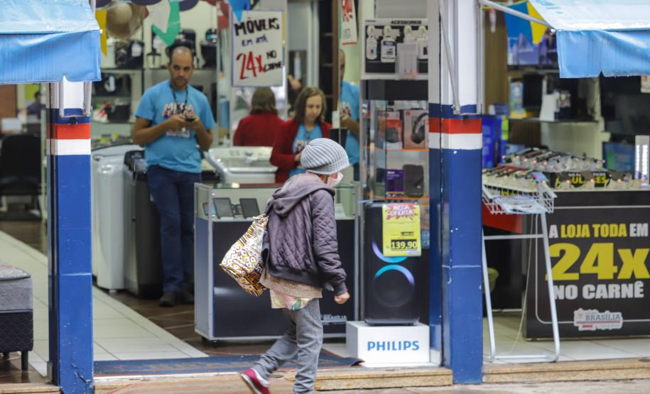 Comércio paranaense acumula alta de 2,4% nas vendas no 1º quadrimestre de 2025