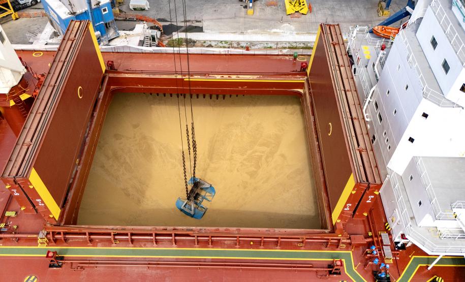 Foto: Claudio Neves/Portos do Paraná