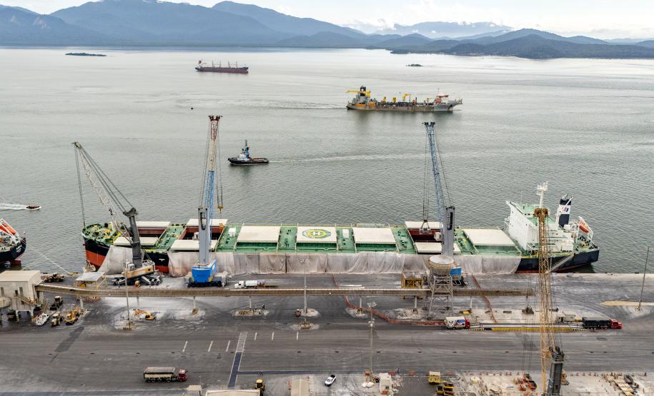 Foto: Claudio Neves/Portos do Paraná