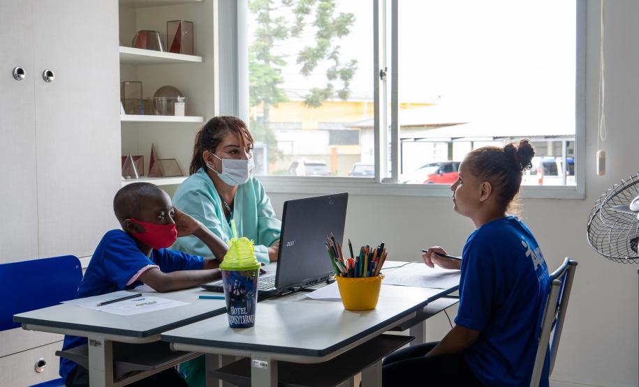 Com rede especializada, Estado garante educação para alunos hospitalizados