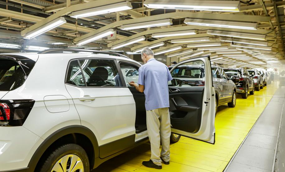 21,9 mil vagas de emprego: regiões de Curitiba e Cascavel puxam as frentes de trabalho