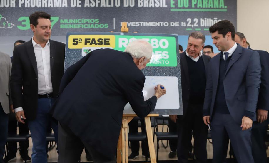 Estado amplia Asfalto Novo, Vida Nova para municípios com cerca de 100 mil habitantes Foto: Ari Dias/AEN