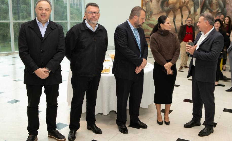 Selo Solidário: Governo do Paraná certifica empresas com práticas sociais e sustentáveis