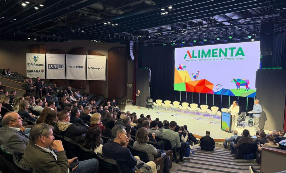 Protagonismo paranaense na cadeia de proteínas animais é destaque em congresso nacional