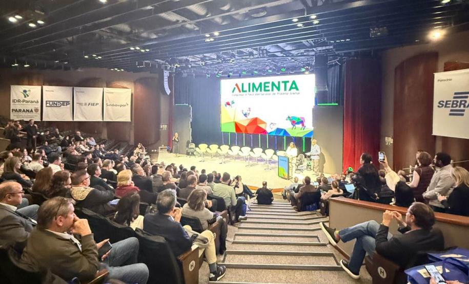 Protagonismo paranaense na cadeia de proteínas animais é destaque em congresso nacional