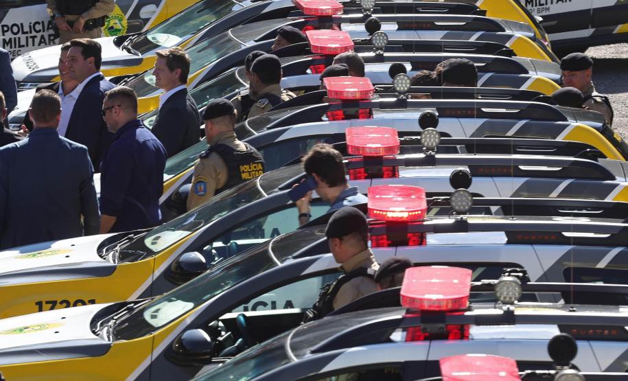 Investimento de R$ 63 milhões: Ratinho Junior entrega 431 motos e viaturas para a PMPR Foto: Jonathan Campos/AEN