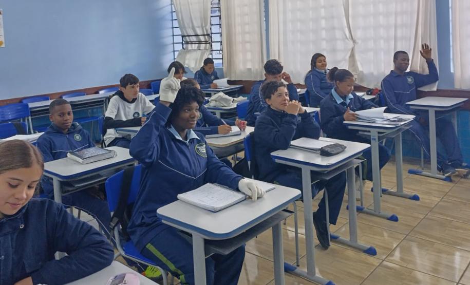 Rede estadual de ensino atende mais de 15 mil estrangeiros de 78 nacionalidades Foto: SEED-PR