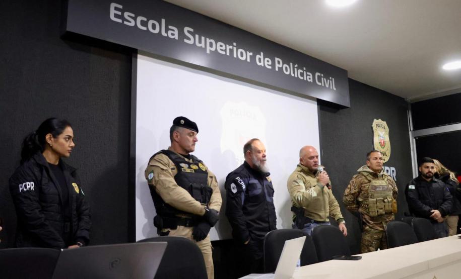 PCPR e PMPR cumprem 172 mandados em megaoperação contra grupo que controlava o tráfico no Centro de Curitiba Foto: PCPR