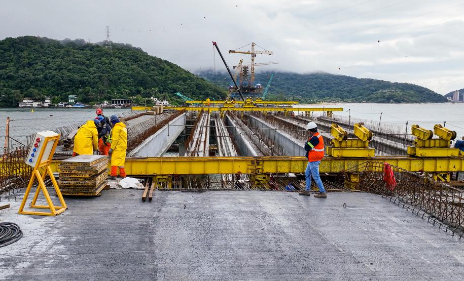 Obras da Ponte de Guaratuba chegam a 65% com destaque para avanço do trecho estaiado