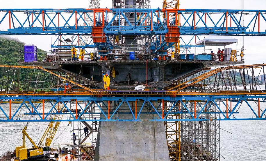 Obras da Ponte de Guaratuba chegam a 65% com destaque para avanço do trecho estaiado