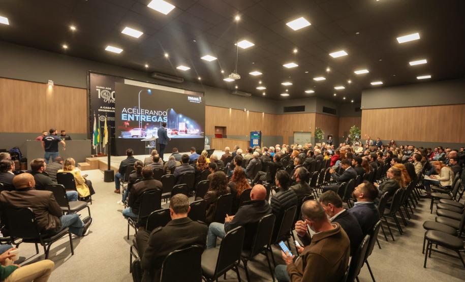 O secretário das Cidades, Guto Silva, lança nesta terça-feira (15) o Programa Estadual Pavimentação sobre Pedras Irregulares