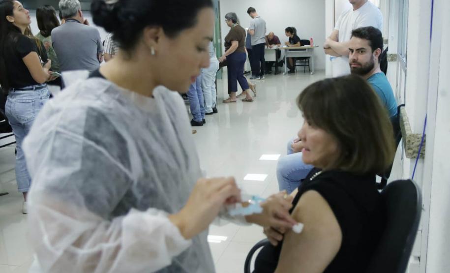 Com grande campanha, Paraná tem a 2ª maior cobertura vacinal contra a gripe do País Foto: Alessandro Vieira/SESA-PR