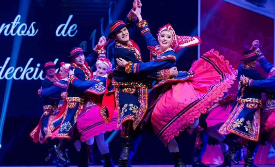 Orquestra no MON, exposição de Barrão e visitas guiadas são destaques da agenda cultural