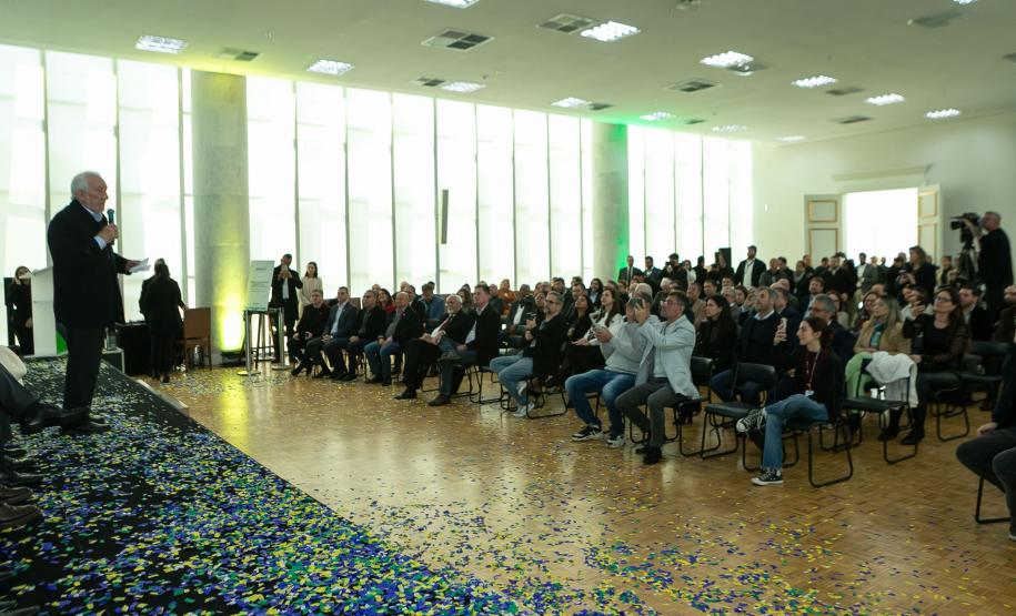 Liberdade econômica: Paraná aumenta lista de atividades com dispensa de licenciamentos